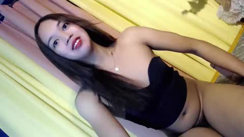 sweetyluna online show from December 9, 2024, 9:41 am