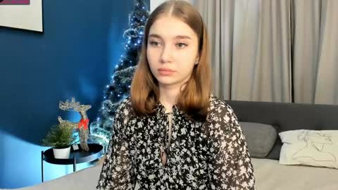 Sophie online show from December 29, 2024, 3:17 am