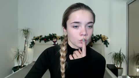 blondagirl_ online show from December 26, 2024, 2:06 pm