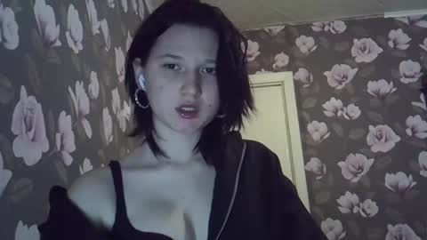 bony_may4 online show from January 5, 2025, 8:28 pm