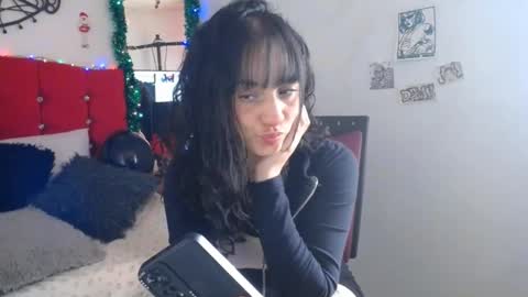 brandy_angell online show from December 10, 2024, 2:53 pm