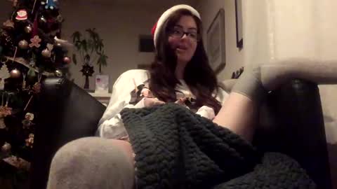 bri_bearr online show from December 24, 2024, 4:31 am