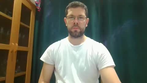 britguy6985 online show from November 21, 2024, 11:48 am