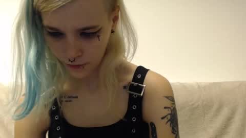 brookewylde_20 online show from December 11, 2024, 4:24 pm