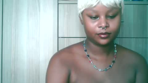 brownsugar_p online show from December 7, 2024, 12:29 pm