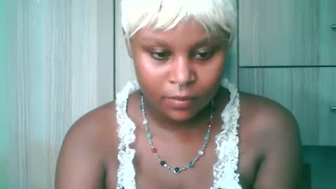 brownsugar_p online show from December 11, 2024, 8:43 pm