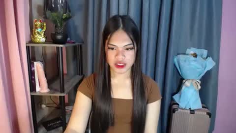 call_me_patricia online show from November 12, 2024, 5:52 pm