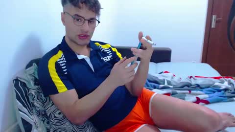 Calvinjohnlad online show from January 5, 2025, 4:27 pm