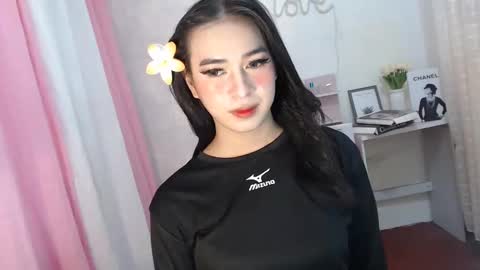 camela_star online show from November 28, 2024, 1:34 am