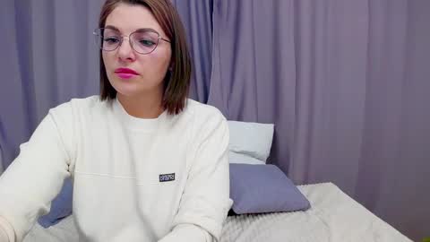 camelia_lillie online show from December 18, 2024, 2:06 am