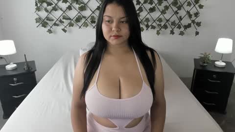 camihotboobs online show from December 31, 2024, 4:33 pm