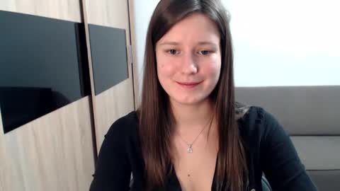 CarmenFunny online show from December 17, 2024, 4:33 pm