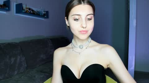 Seductress Cassia  FINDOM AND SADISM  NO NUDE online show from November 23, 2024, 7:24 pm