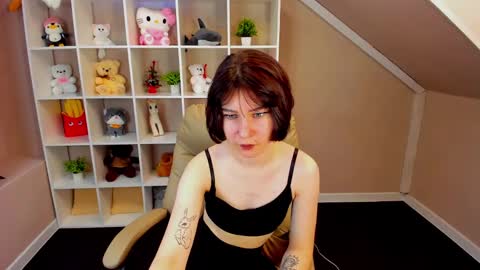 catherine_allens online show from December 17, 2024, 8:14 am