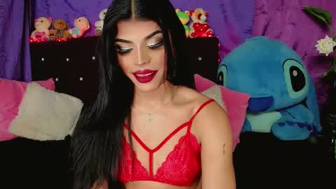 celeste_hot25horny online show from January 3, 2025, 3:05 pm