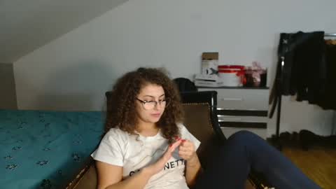 Stephanieblisss online show from November 30, 2024, 2:27 pm