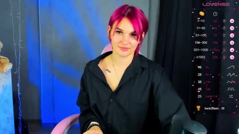 Suzanna Snowfri online show from November 20, 2024, 4:23 am