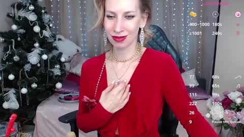 Adriana online show from December 12, 2024, 4:32 pm