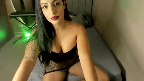 Laura  independent model online show from December 21, 2024, 11:35 pm