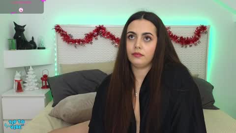 chloey_rogers_ online show from January 3, 2025, 1:49 pm