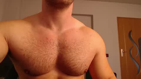 chrisbigbiceps online show from January 5, 2025, 8:00 am