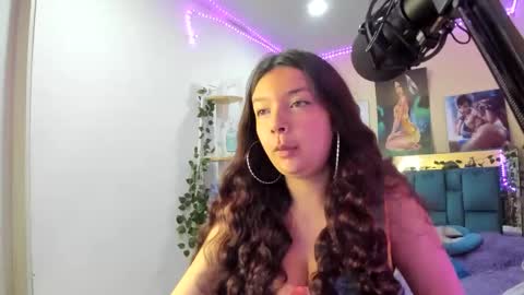 cloe_star777 online show from November 17, 2024, 3:39 am