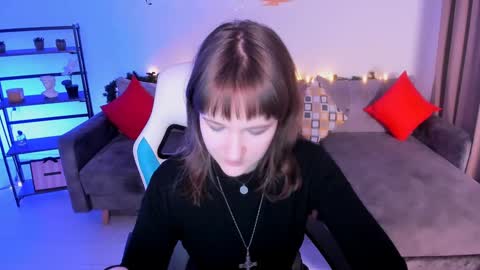  Clover  follow me  online show from January 14, 2025, 3:04 pm