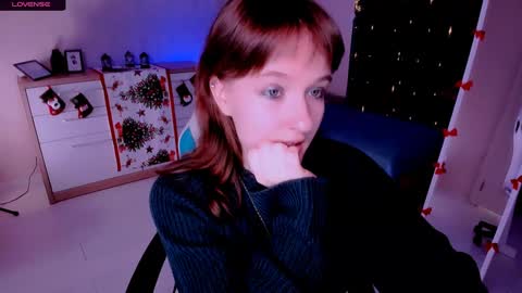  Clover  follow me  online show from January 19, 2025, 3:04 pm