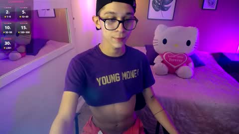 Codyxbabyyy 3 online show from November 18, 2024, 9:18 pm