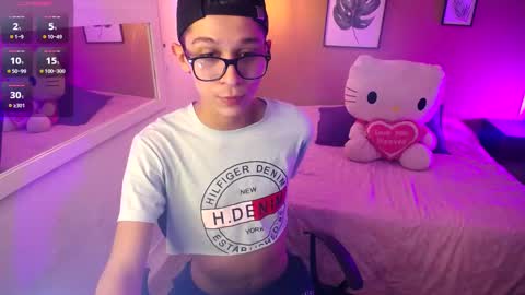 Codyxbabyyy 3 online show from November 20, 2024, 5:47 pm