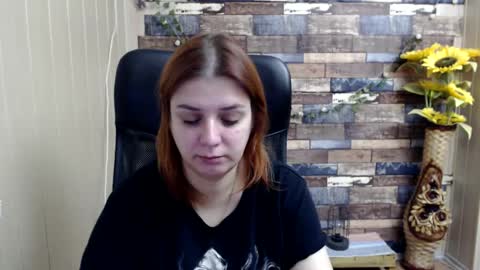 crazyfox_ online show from November 14, 2024, 6:22 am