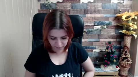 crazyfox_ online show from December 12, 2024, 8:49 am