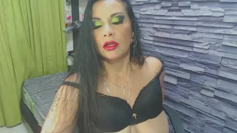 cruela_deviil online show from December 6, 2024, 6:49 pm