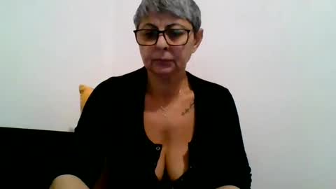 couple online show from September 27, 2107, 1:24 am