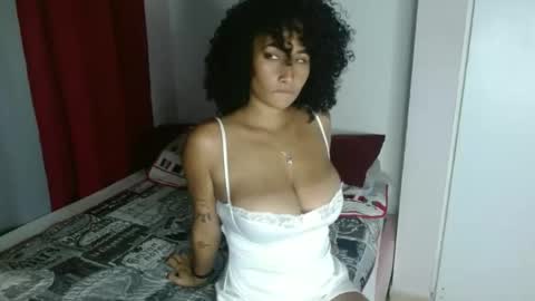 curlylovehot online show from February 9, 2025, 1:58 am