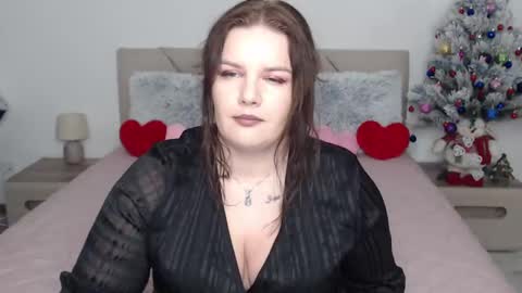 curvyanna13 online show from January 1, 2025, 4:36 pm