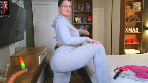 CurvyJules online show from December 21, 2024, 4:55 pm