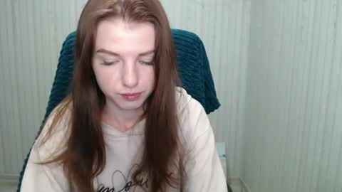 cute_girl_x online show from November 14, 2024, 8:47 pm