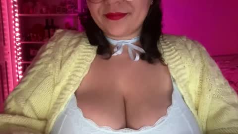 Cutie online show from November 14, 2024, 5:07 am