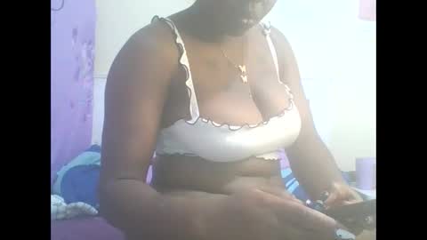 cutebrown086 online show from January 3, 2025, 5:34 am