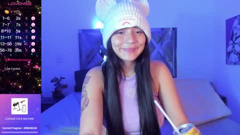 cutesarah_10 online show from November 18, 2024, 3:01 am