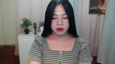 cutie_asianwoman online show from November 12, 2024, 4:04 pm