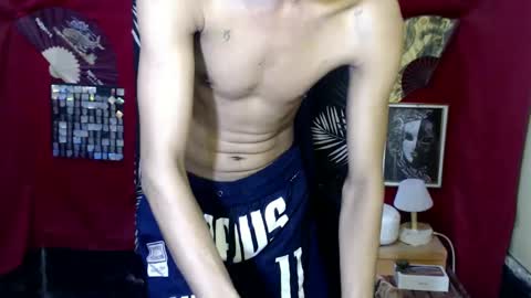 cutie_mico online show from December 8, 2024, 8:21 am