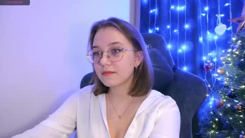 cutie_vikkie online show from December 28, 2024, 6:38 pm