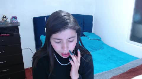 Dafne online show from December 13, 2024, 1:52 am