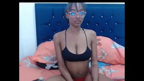 daisha_becker online show from November 19, 2024, 2:31 am