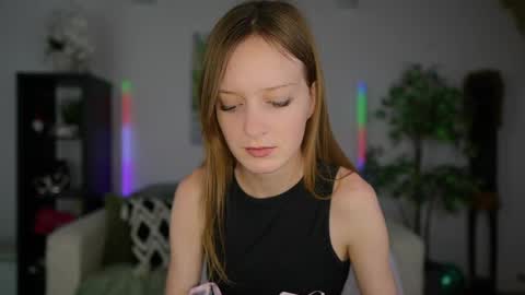 daisy_dash online show from January 17, 2025, 9:20 am