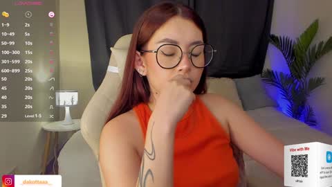 dakottaa__ online show from November 22, 2024, 10:18 pm