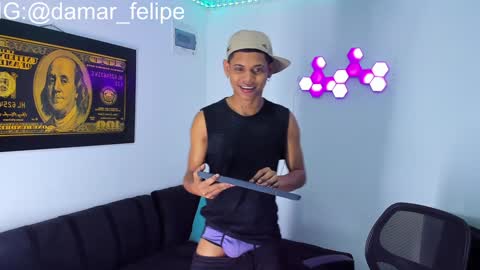 damar_felipe online show from November 17, 2024, 11:05 am