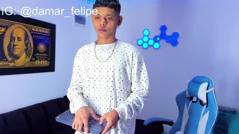 damar_felipe online show from December 19, 2024, 9:41 am